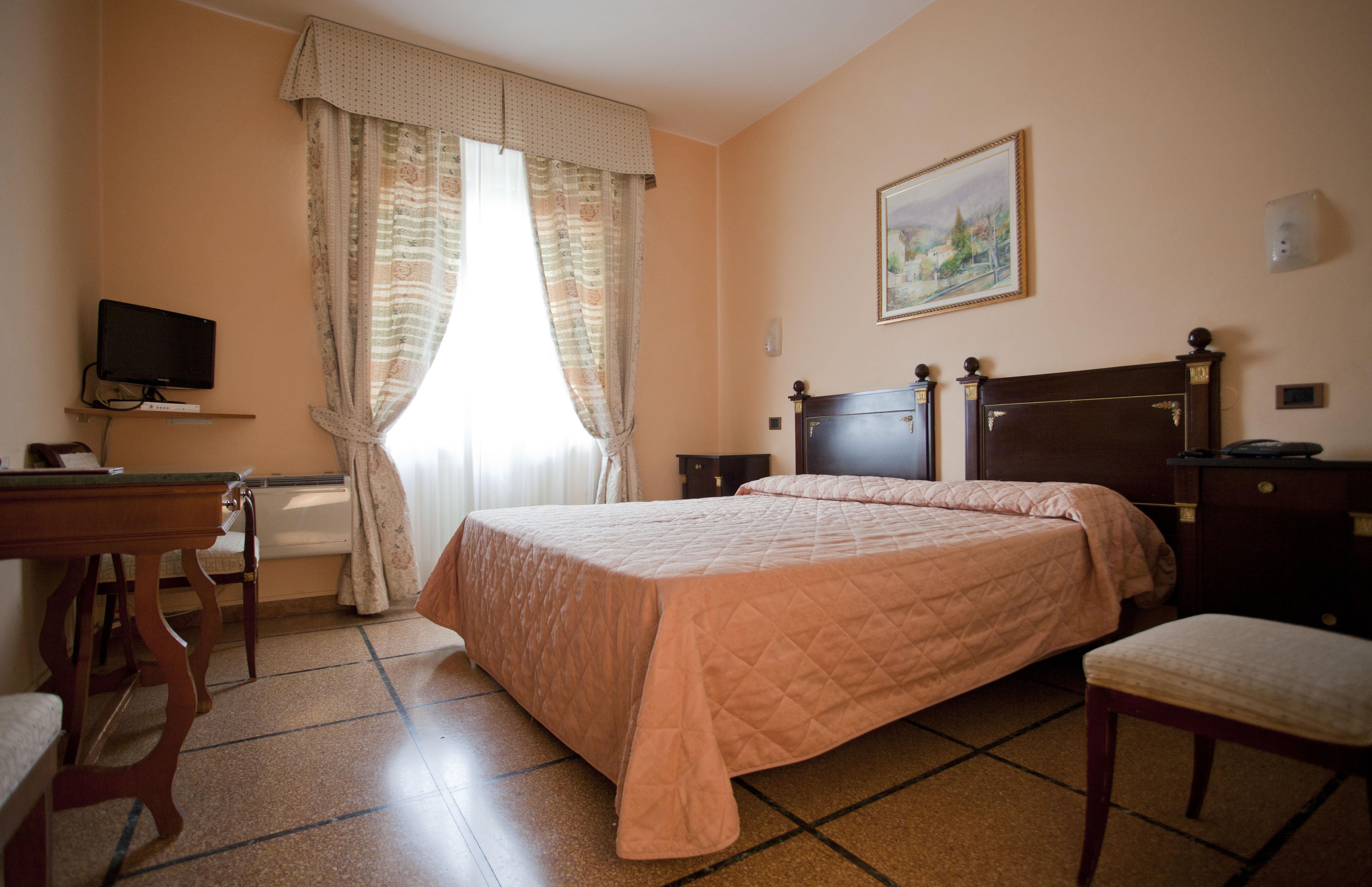 la-pace-hotel-pisa